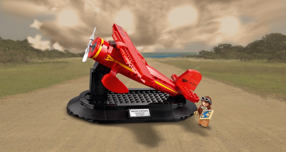 Få et gratis Hyldest til Amelia Earhart LEGO-sæt