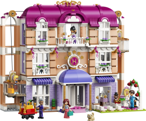 Heartlake City Grand Hotel